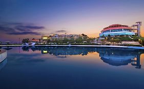 Dreamworld Resort, Hotel & Golf Course